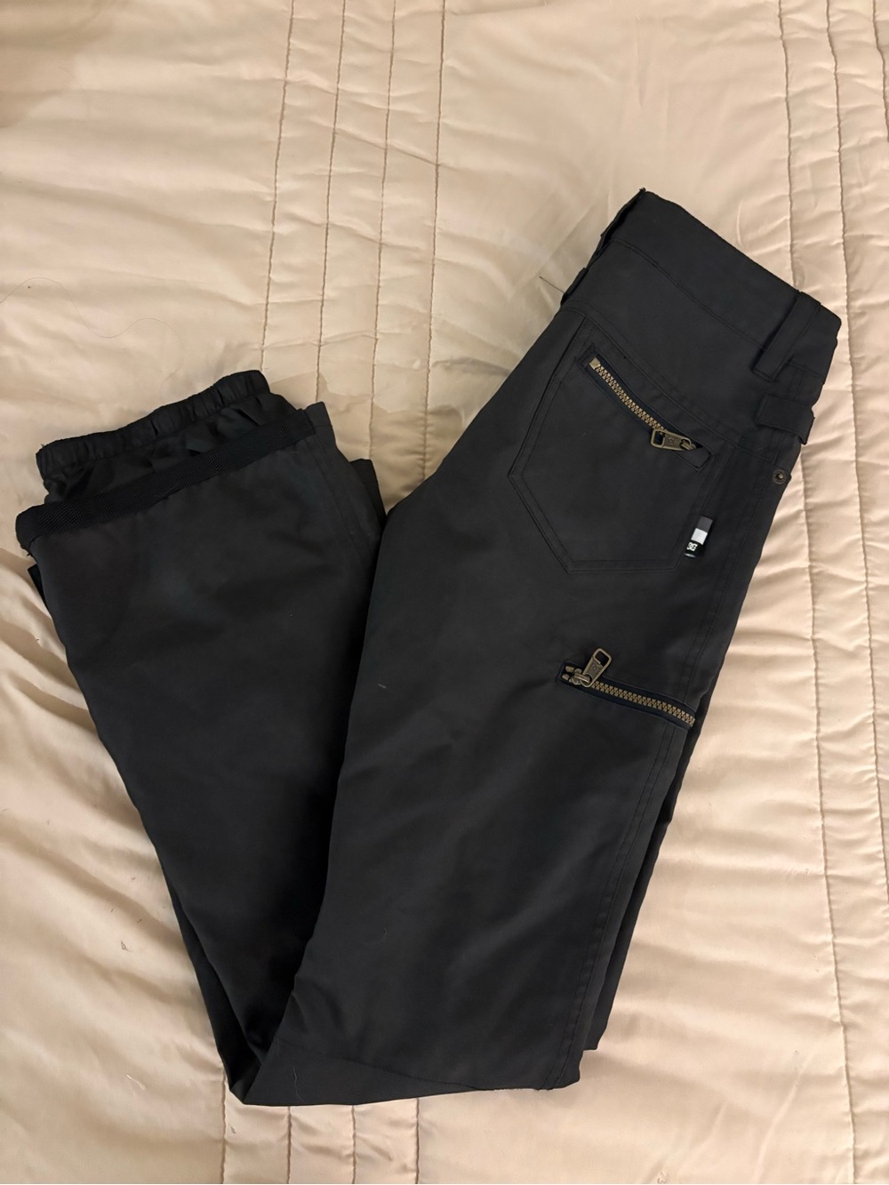 DC Women’s Insulated Snow Pants